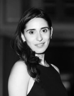 schwarz-wei&szlig; Portrait von Maryam Zaree